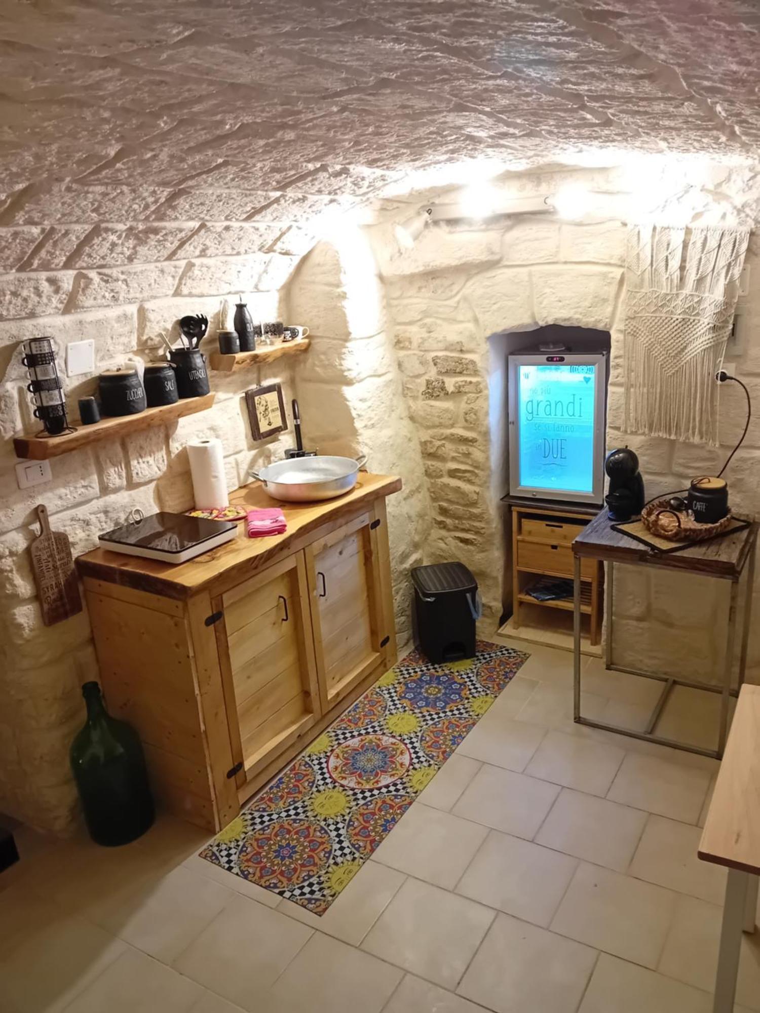B & B La Grotta Bisceglie Eksteriør bilde