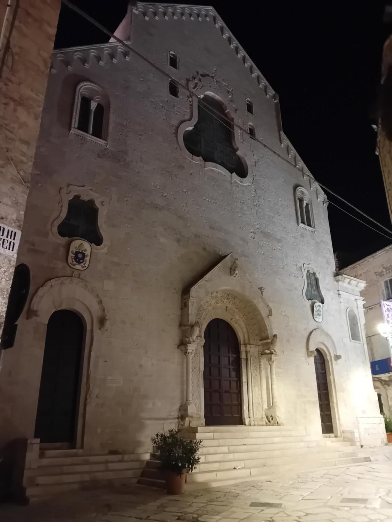 B & B La Grotta Bisceglie Eksteriør bilde
